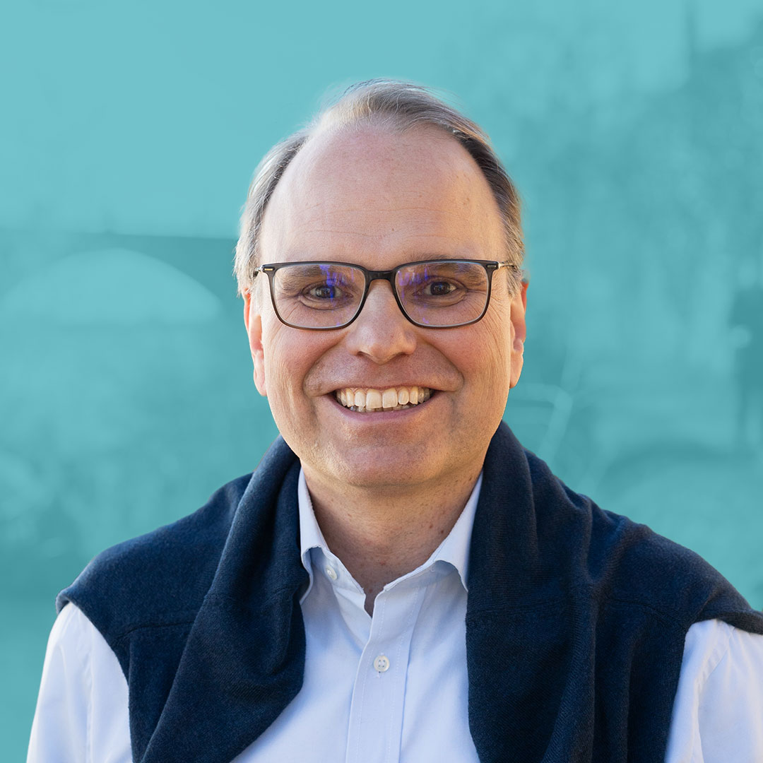 Dr. Peer Hübel